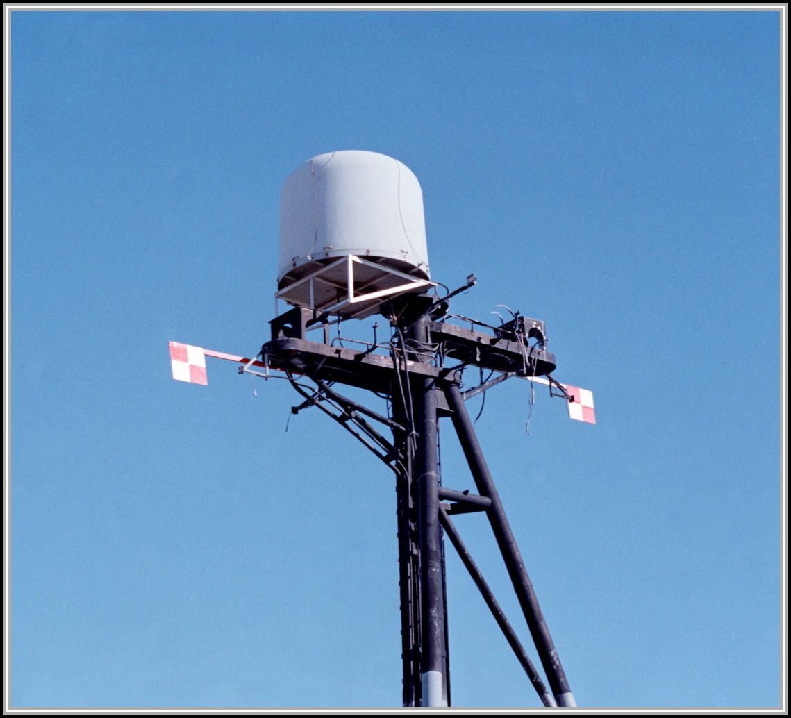 photograph of radar configuration aboard the ex-USS SAVAGE